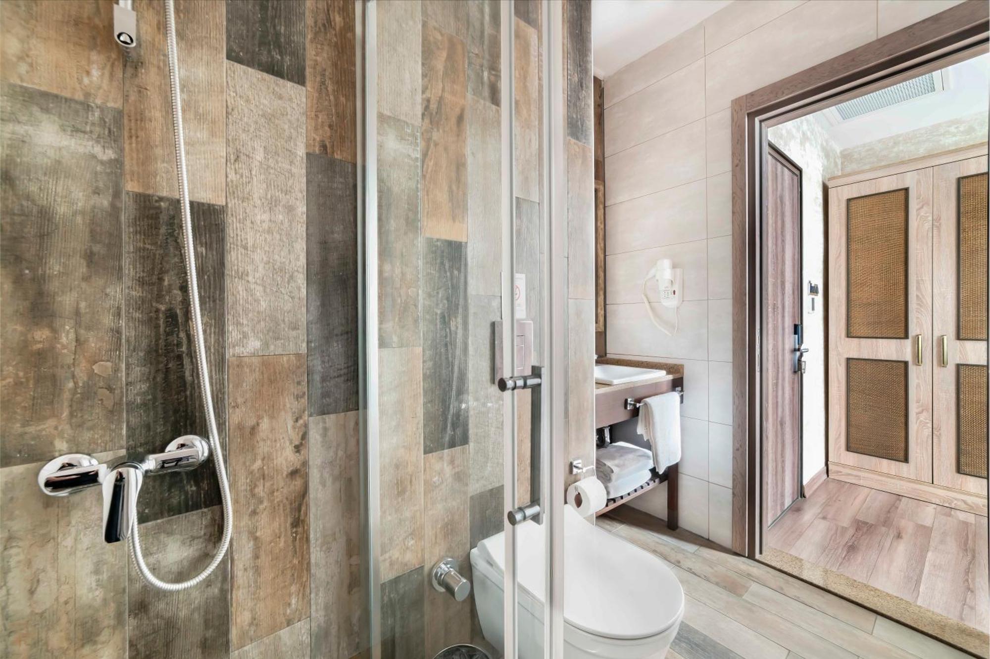 Castle Franco Suites Istanbul Exterior foto